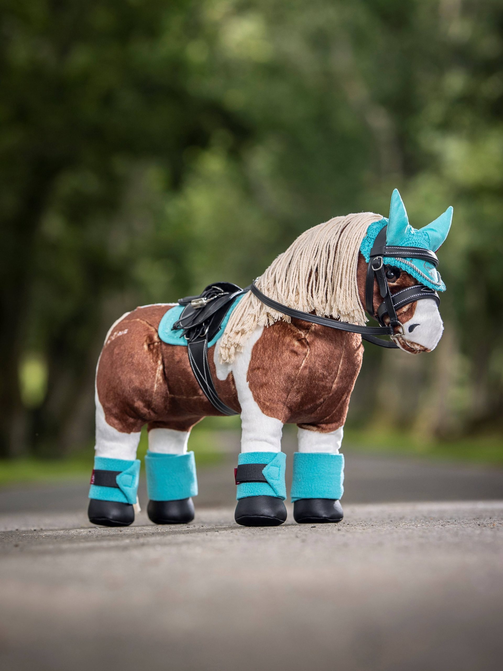 Toy ride best sale on pony